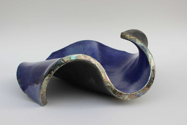 Centrotavola in ceramica realizzato a mano personalizzabile con la tecnica Raku artigianto ticinese neeDesign