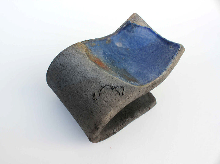 Portaoggetti in ceramica raku realizzato a mano personalizzabile artigianato ticinese neeDesign