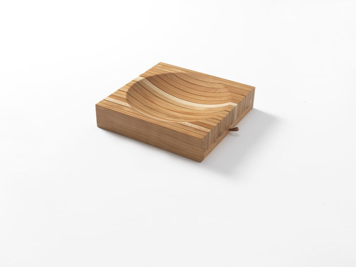 Vassoio in legno massello realizzato a mano personalizzabile artigianato italiano neeDesign