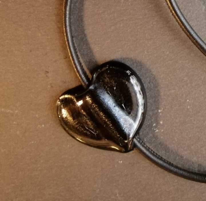 Collana con ciondolo in vetro-fusione realizzata a mano personalizzabile artigianato ticinese needesign
